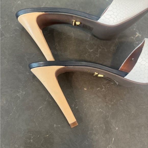 Carrano Women's Old Money preppy White&Black 4" Heels. Never worn no box Sz 11 - Picture 6 of 8